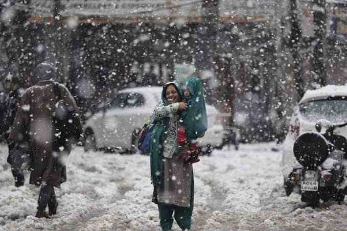 Weather Alert: Jammu and Kashmir Braces for 48 Hours of Snow and Rain, says Meteorological Department